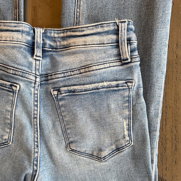 Flying Monkey Light Blue Cropped Jeans. Womens Size 27. Inseam 27 in. Stretch - Picture 6 of 8